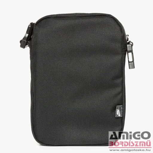 Nike fekete textil válltáska db0456-010
