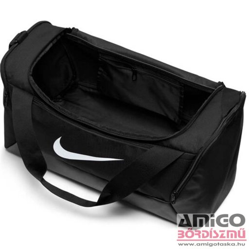 Nike fekete sporttáska 41 literes dm3976-010