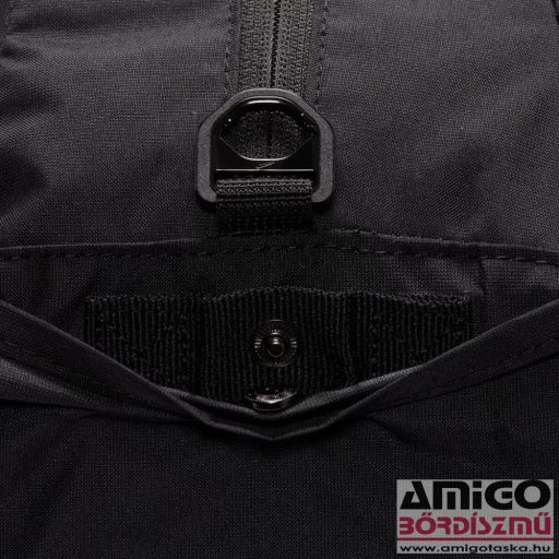 Nike fekete textil sporttáska 24 literes dr6974-010