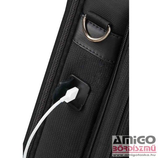 Samsonite-vectura evo fekete laptoptáska 15.6 123665-1041