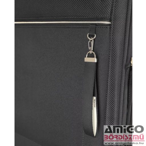 Travelite fekete négy kerekű textil közepes bőrönd miigo 92748-01